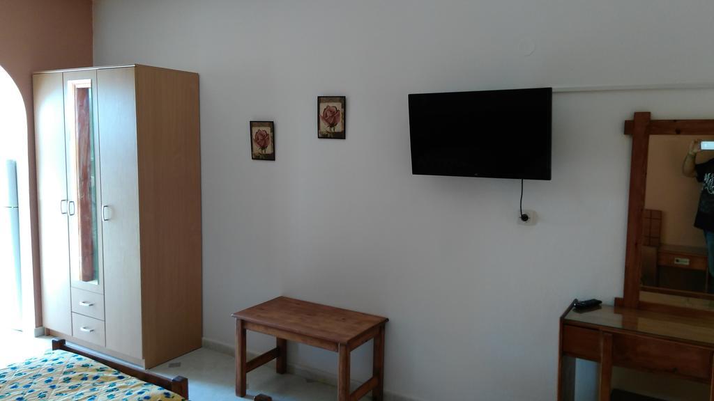 Jack Daniel Friends Appartement Faliraki Buitenkant foto